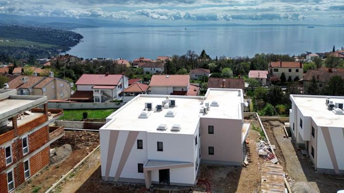 Image No.1-3 Bed Property for sale