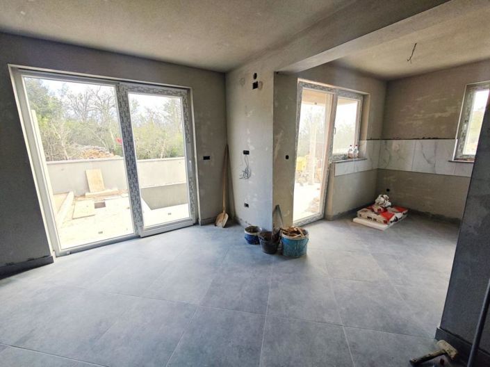 Image No.3-2 Bed Property for sale