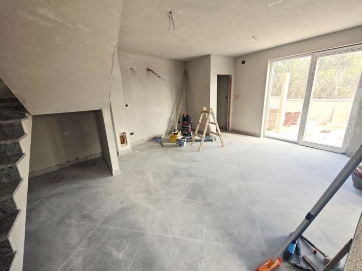 Image No.5-2 Bed Property for sale