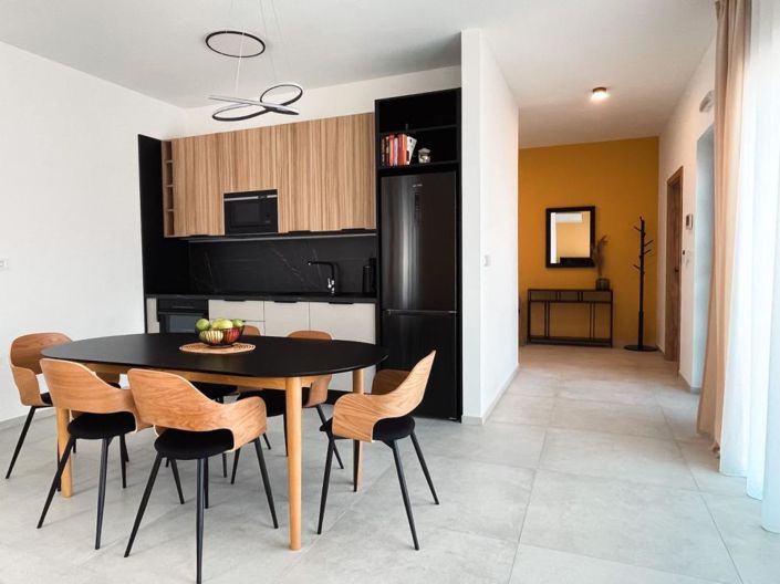 Image No.4-3 Bed Property for sale