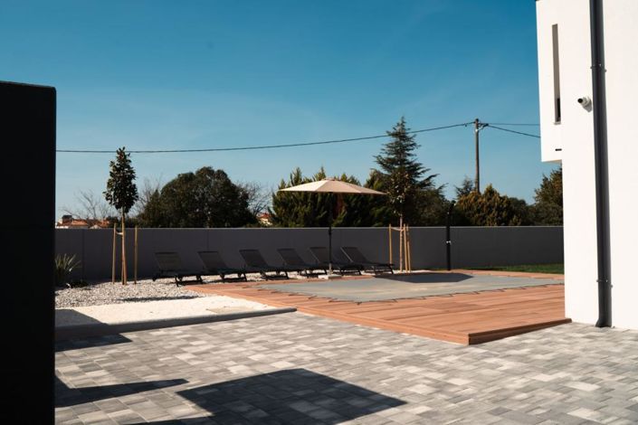 Image No.21-3 Bed Property for sale