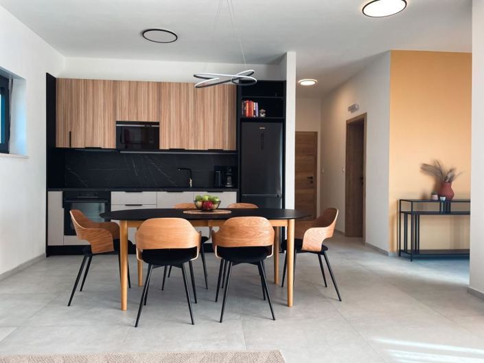 Image No.7-3 Bed Property for sale