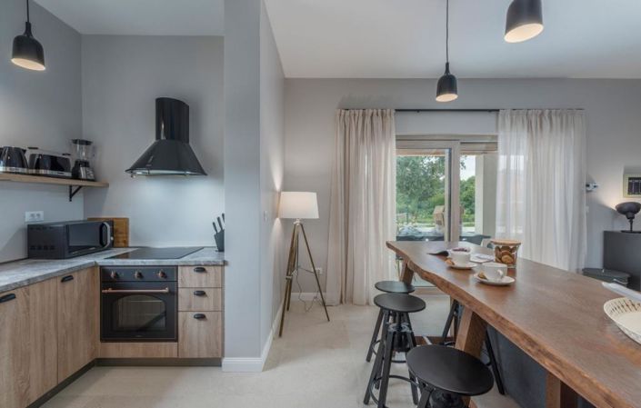 Image No.14-3 Bed Property for sale