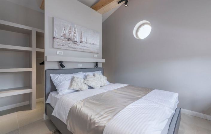 Image No.21-3 Bed Property for sale