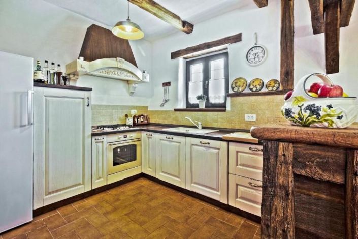 Image No.7-4 Bed Property for sale