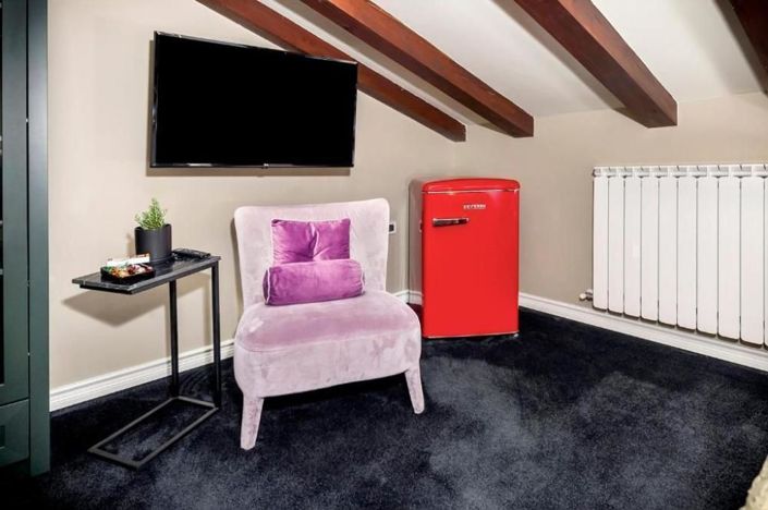 Image No.25-5 Bed Property for sale