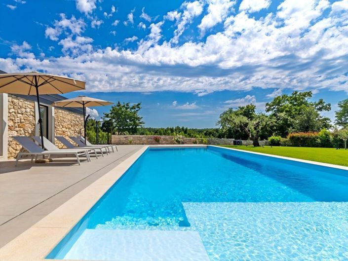 Image No.4-5 Bed Property for sale