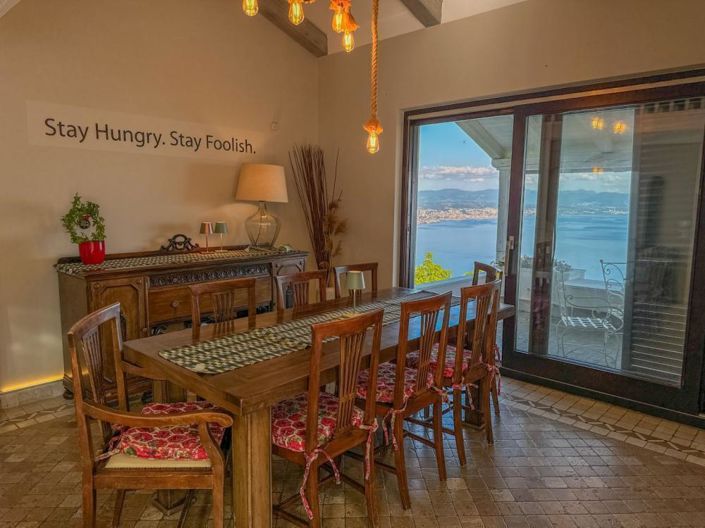 Image No.13-5 Bed Property for sale