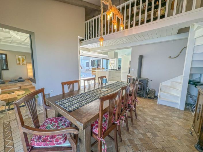 Image No.9-5 Bed Property for sale