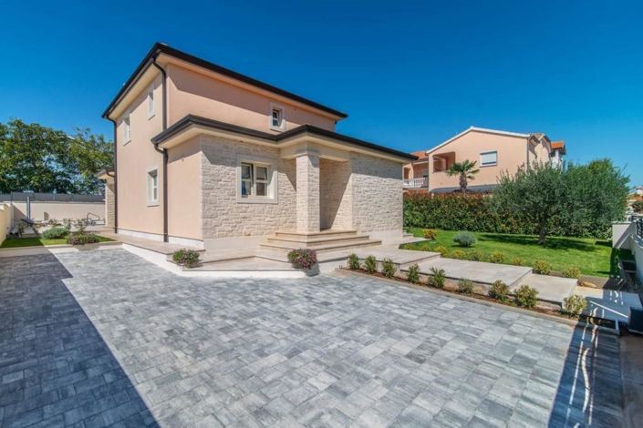 Image No.2-3 Bed Property for sale