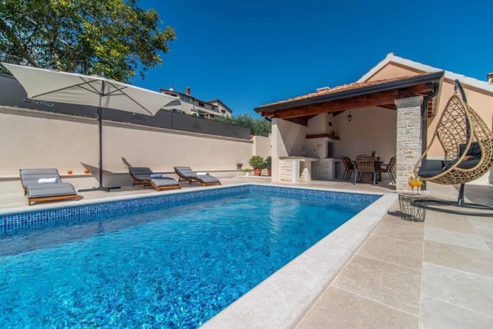 Image No.5-3 Bed Property for sale