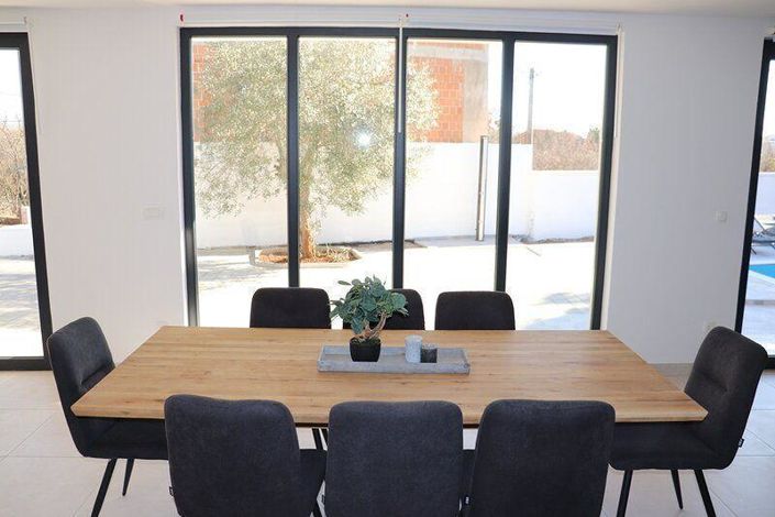 Image No.3-4 Bed Property for sale