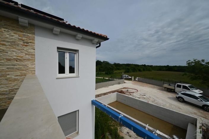 Image No.7-5 Bed Property for sale