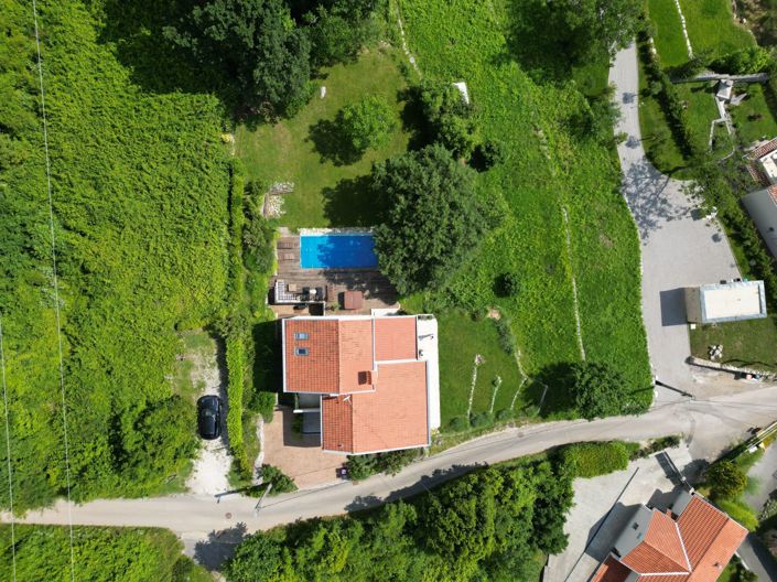 Image No.21-4 Bed Property for sale