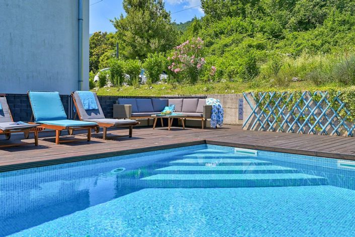 Image No.5-4 Bed Property for sale