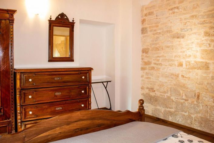 Image No.17-3 Bed Property for sale