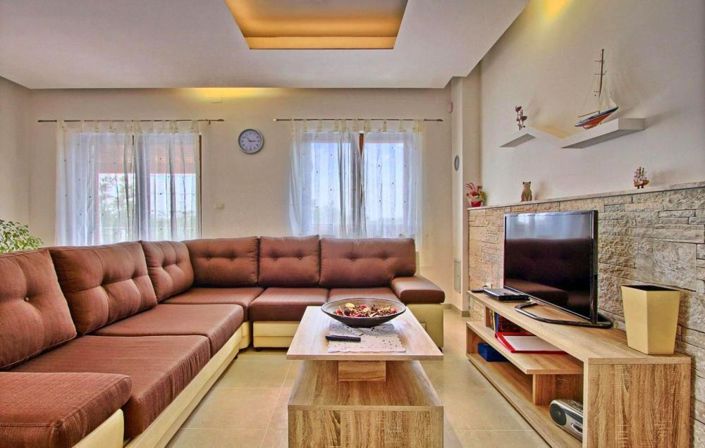 Image No.16-4 Bed Property for sale