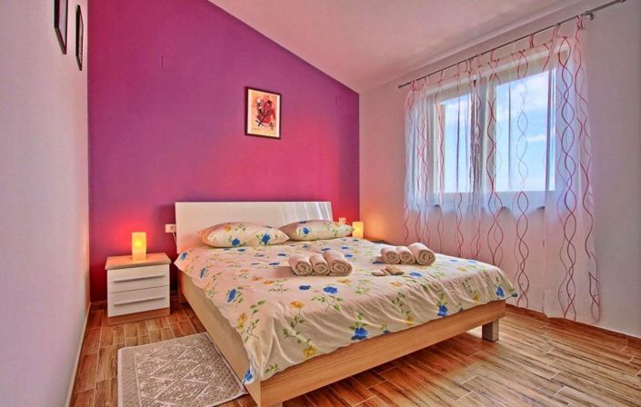 Image No.23-4 Bed Property for sale