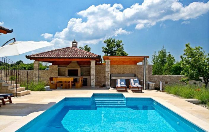 Image No.7-4 Bed Property for sale