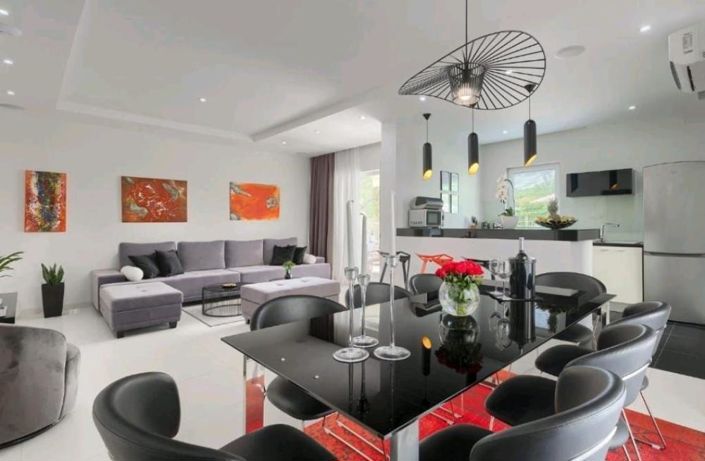 Image No.13-3 Bed Property for sale