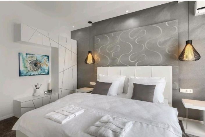 Image No.25-3 Bed Property for sale