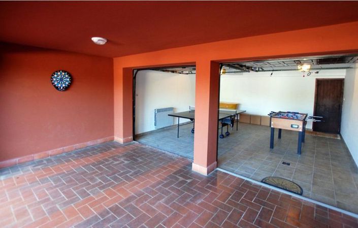 Image No.24-4 Bed Property for sale