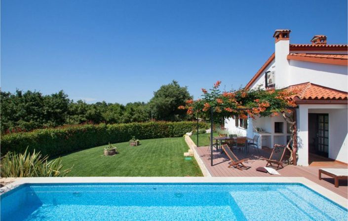 Image No.4-4 Bed Property for sale