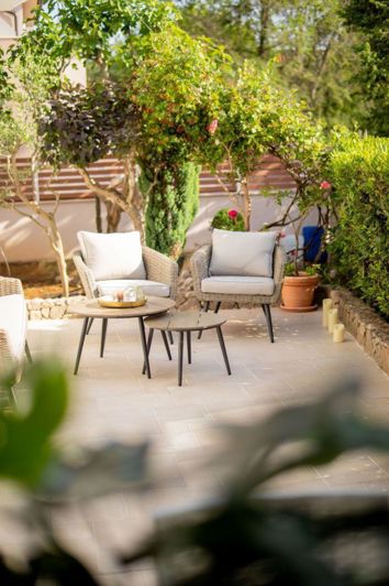 Image No.8-5 Bed Property for sale