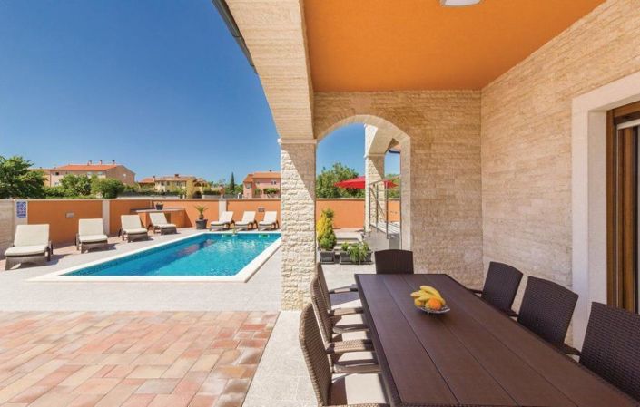 Image No.5-4 Bed Property for sale