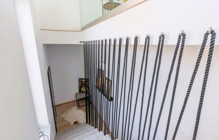 Image No.3-7 Bed Property for sale