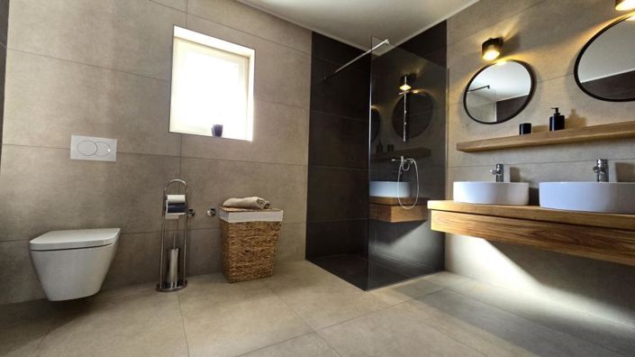 Image No.25-4 Bed Property for sale