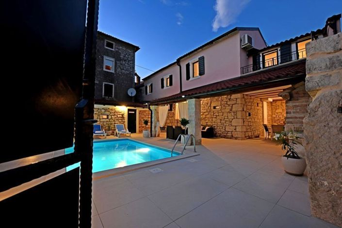 Image No.1-2 Bed Property for sale
