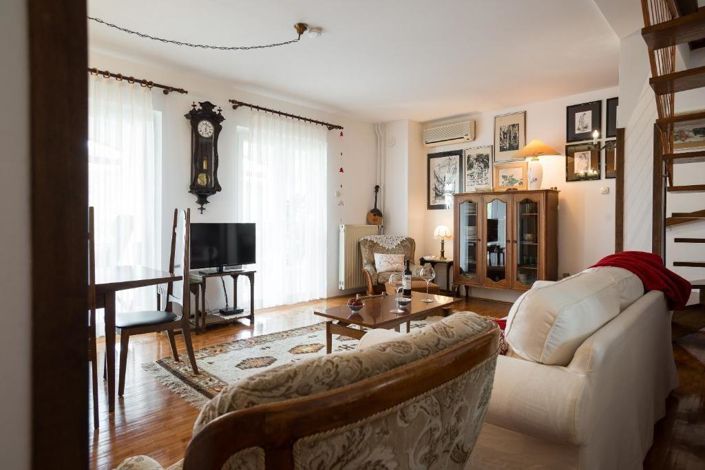 Image No.16-4 Bed Property for sale