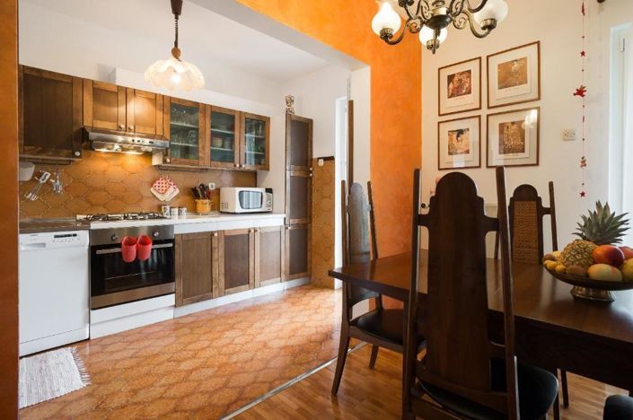 Image No.17-4 Bed Property for sale