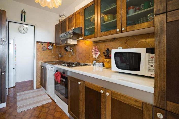 Image No.19-4 Bed Property for sale