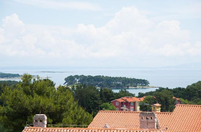 Image No.2-4 Bed Property for sale