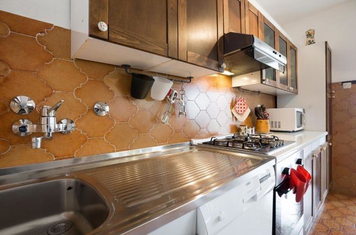 Image No.21-4 Bed Property for sale