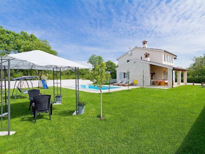 Image No.1-3 Bed Property for sale