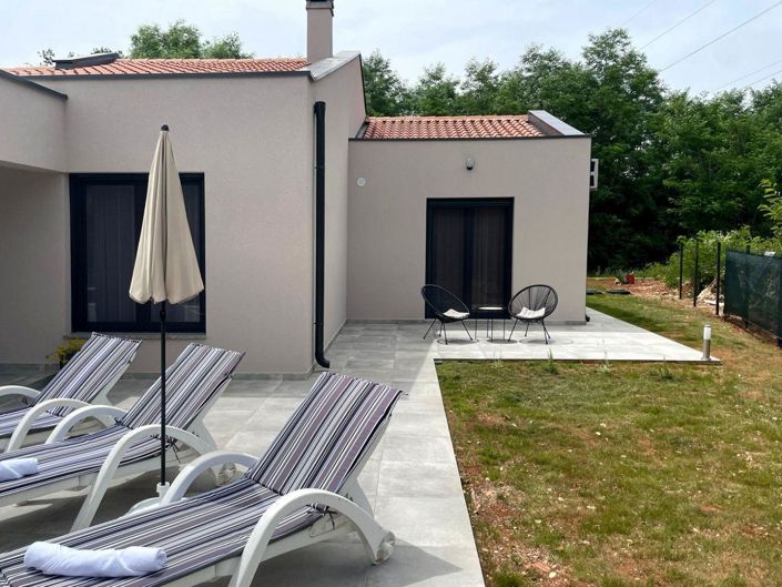 Image No.6-3 Bed Property for sale