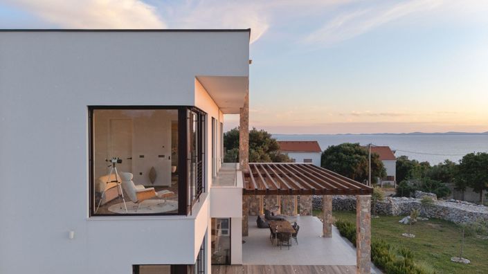 Image No.20-3 Bed Property for sale