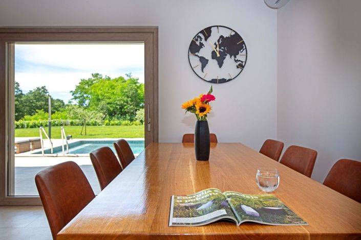 Image No.22-3 Bed Property for sale