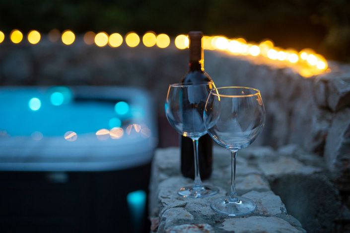 Image No.15-4 Bed Property for sale