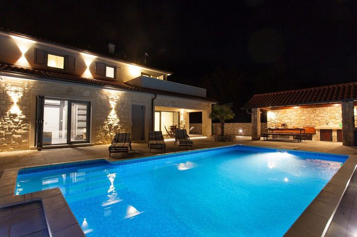 Image No.25-4 Bed Property for sale