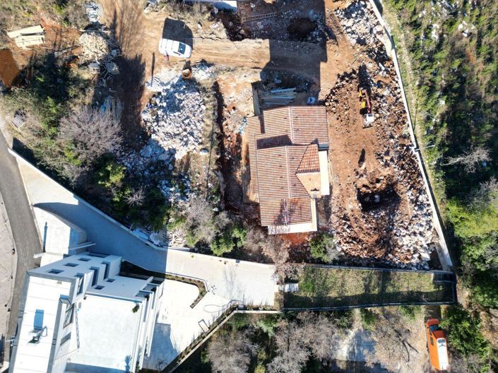 Image No.11-3 Bed Property for sale