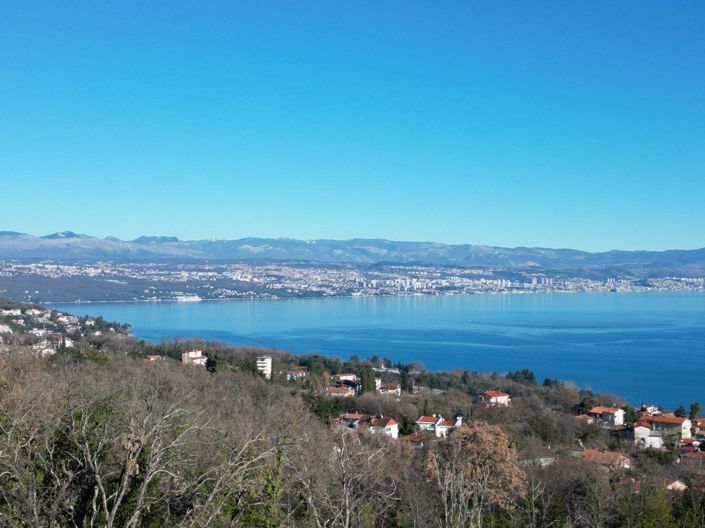 Image No.23-3 Bed Property for sale