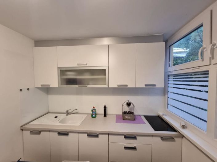 Image No.16-6 Bed Property for sale