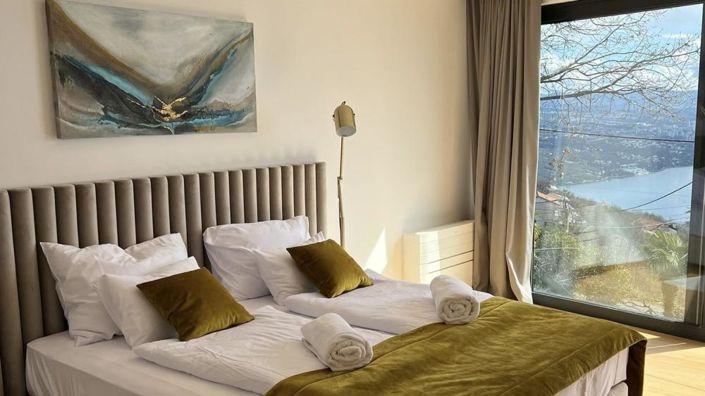 Image No.6-3 Bed Property for sale