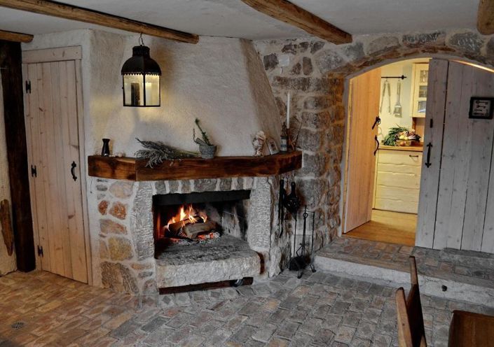 Image No.23-3 Bed Property for sale