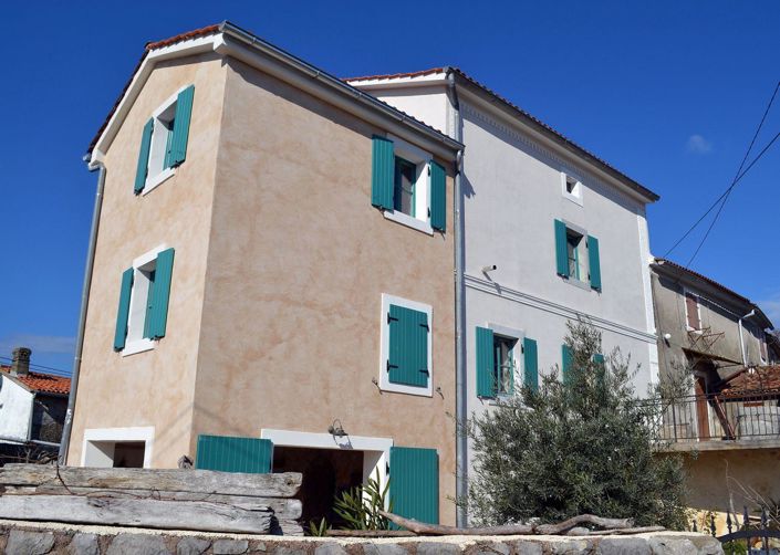 Image No.4-3 Bed Property for sale