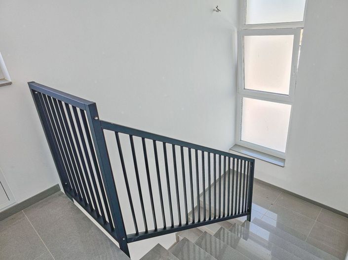 Image No.23-3 Bed Property for sale